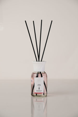 Difuzor de parfum cu bețișoare Lotus Chance 110ml